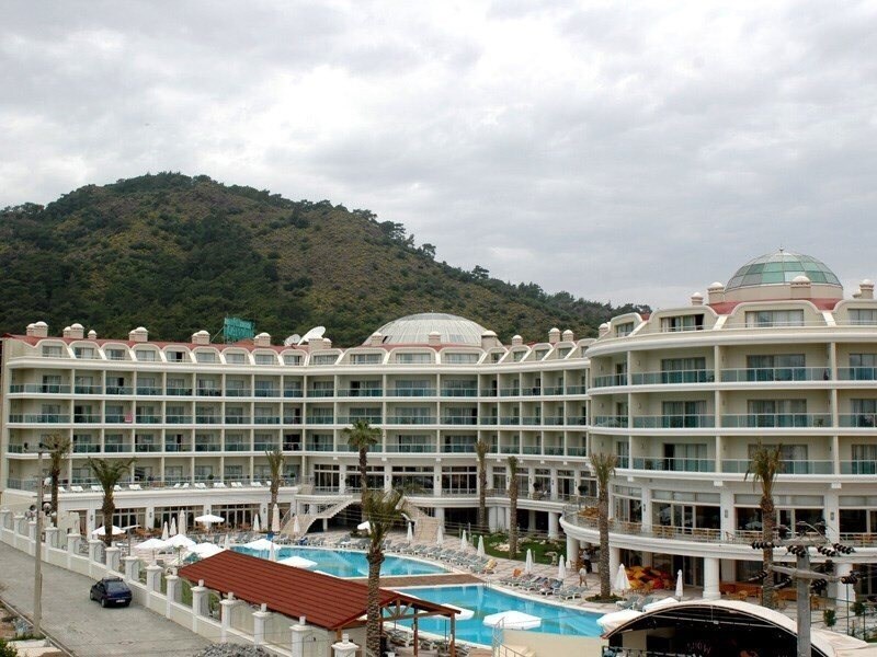 Отель Pineta Park Deluxe Hotel 4*