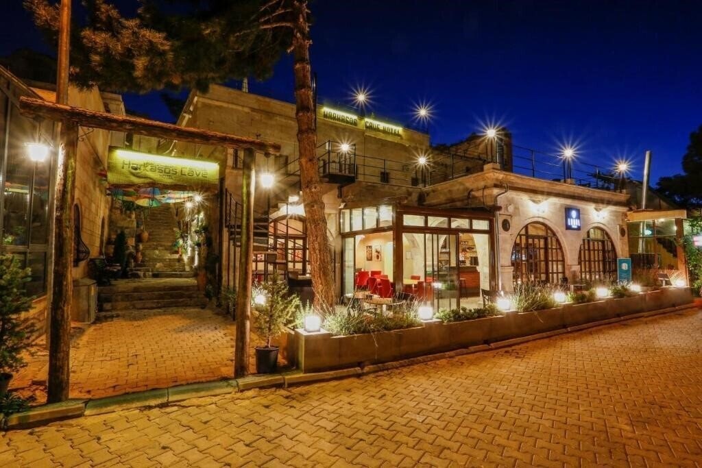 Отель Harkasos Cave Hotel 4*