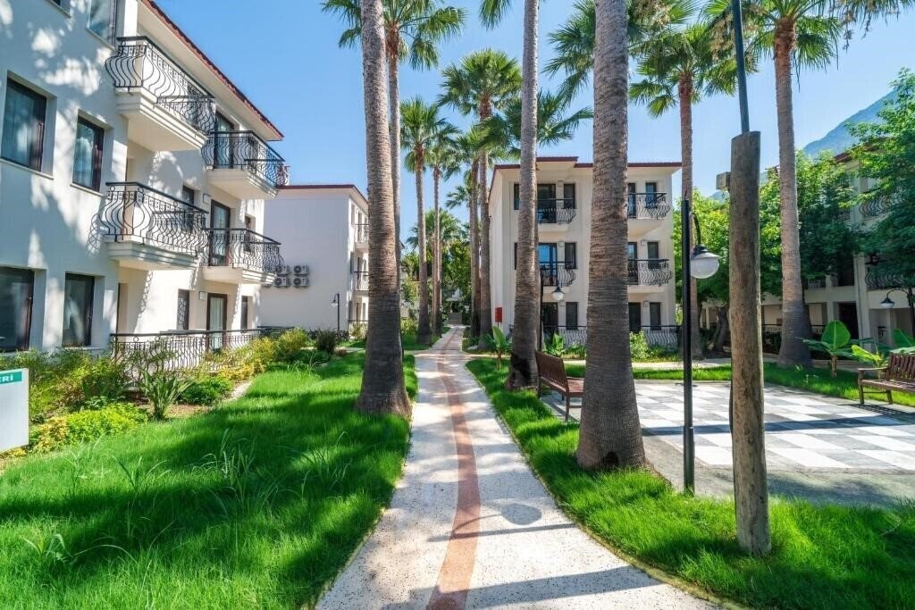 Отель Sundia by Liberty Oludeniz 4*