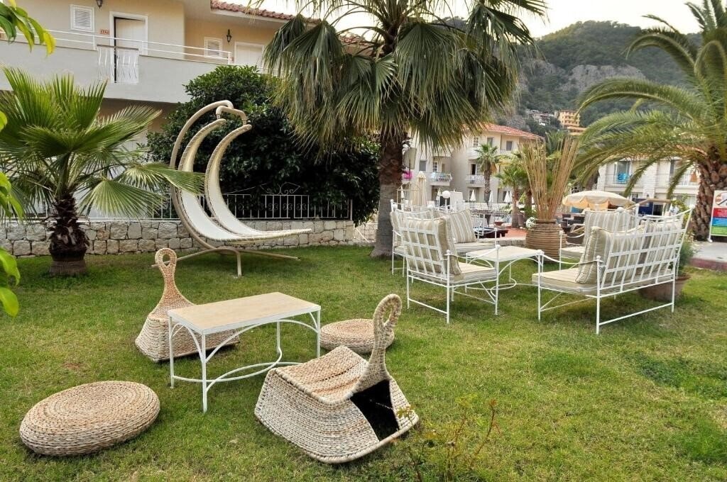 Фотография The Blue Lagoon Deluxe Hotel (ex. Hotel Blue Lagoon) 3*