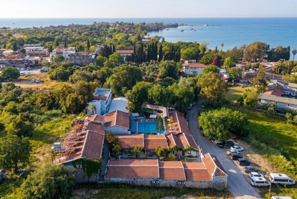 Отель Temple Side Hotel 3*