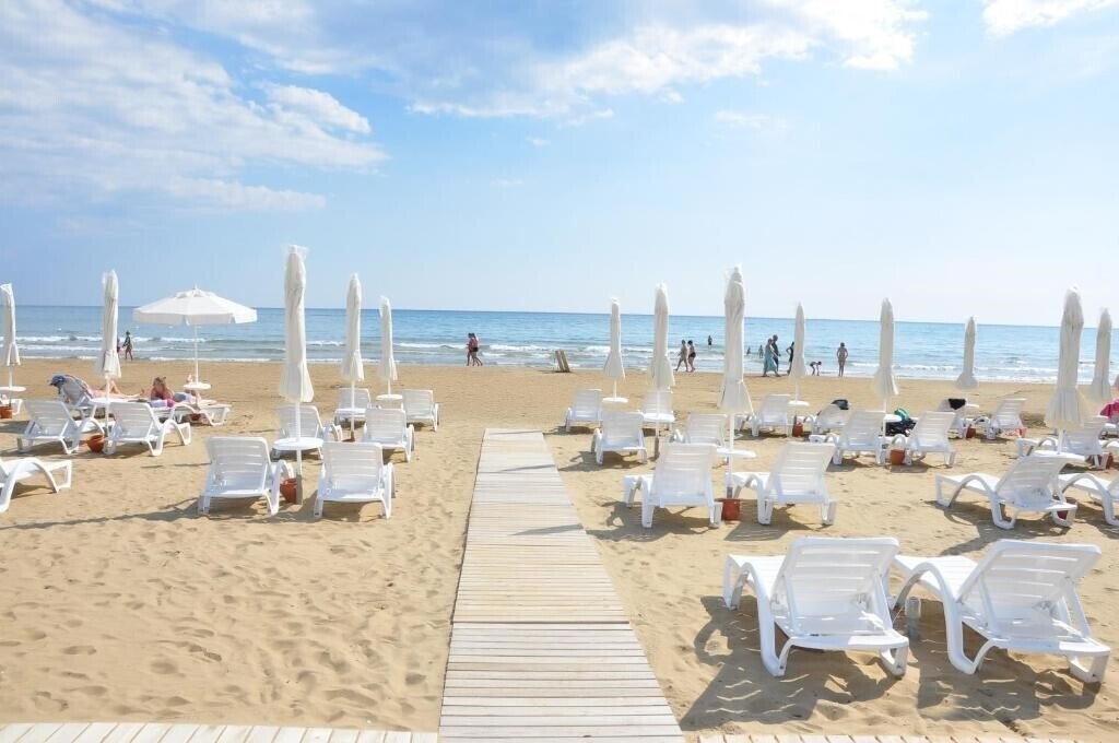 Изображение Cinar Family Suite Hotel (ex. Cinar Garden Apart Hotel) 3*