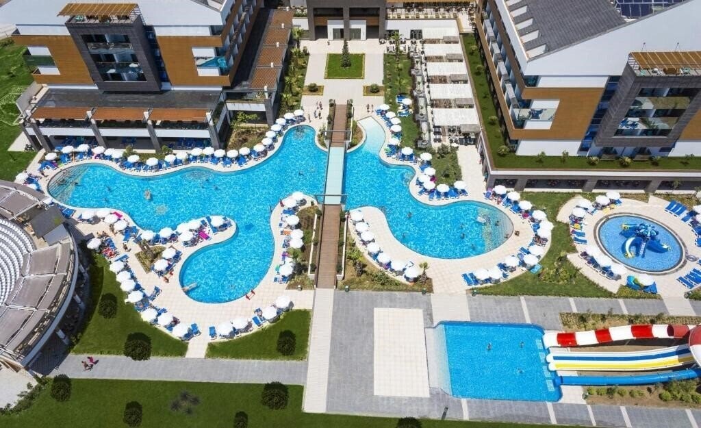 Отель Terrace Elite Resort 5*