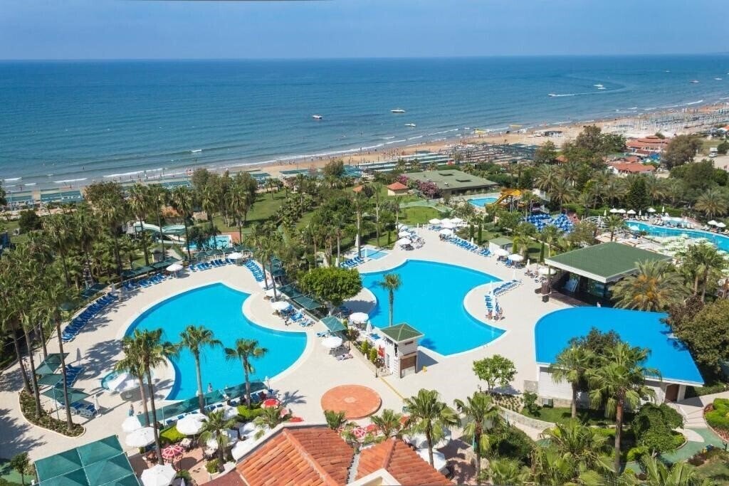 Отель Iz Flower Side Beach 4*