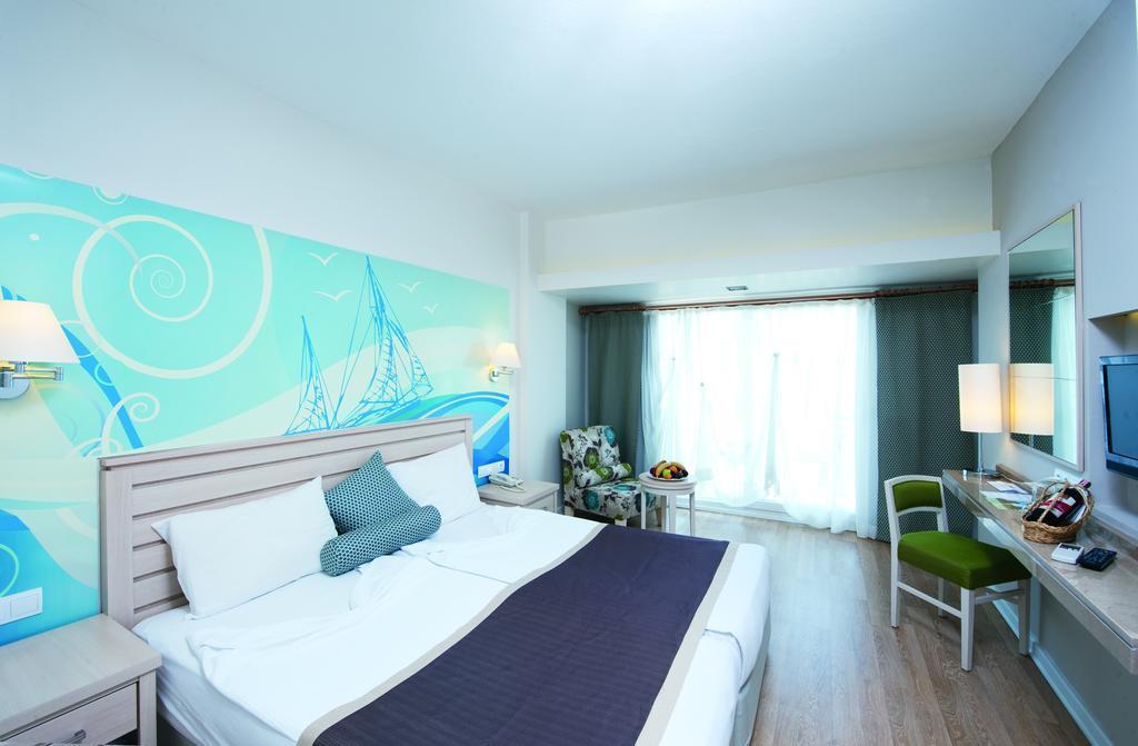 Изображение Thalia Beach Resort 4*