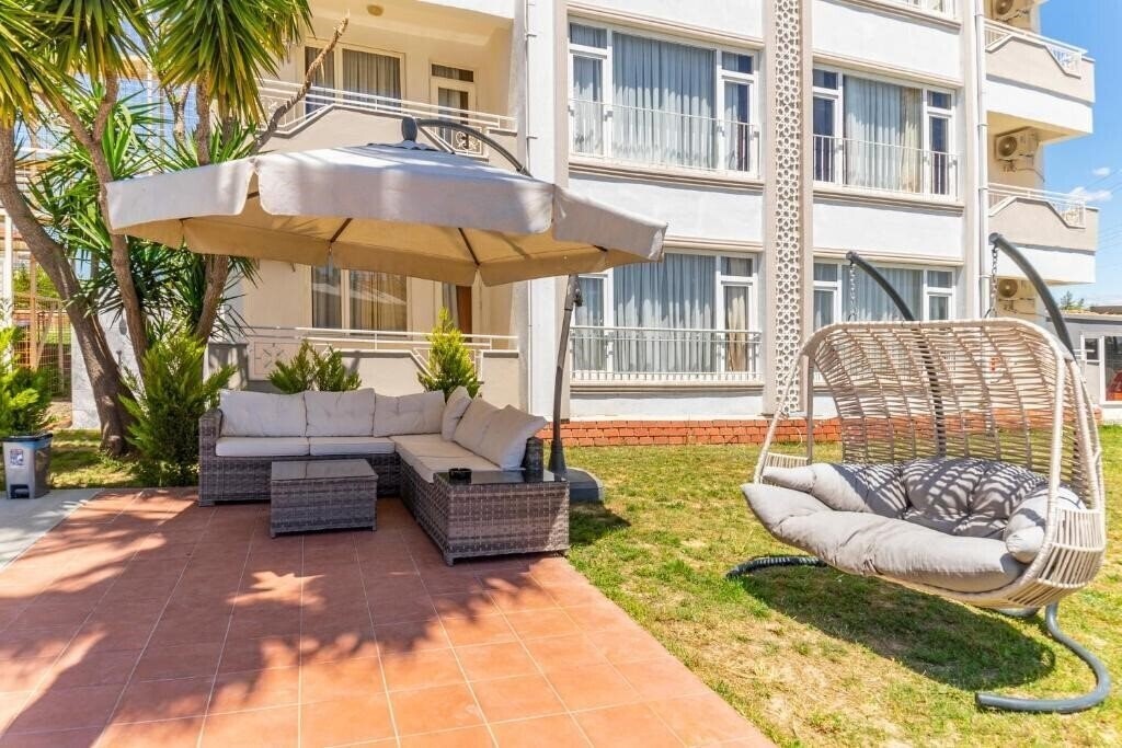 Фото New Garden Apart Hotel 3*