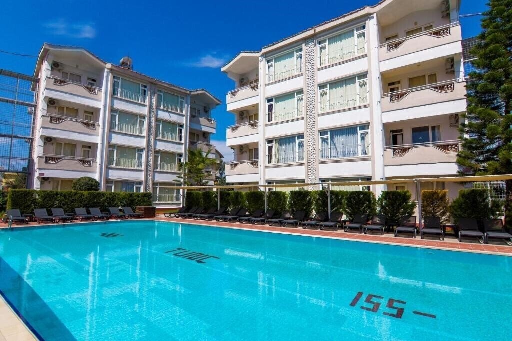 Отель New Garden Apart Hotel 3*