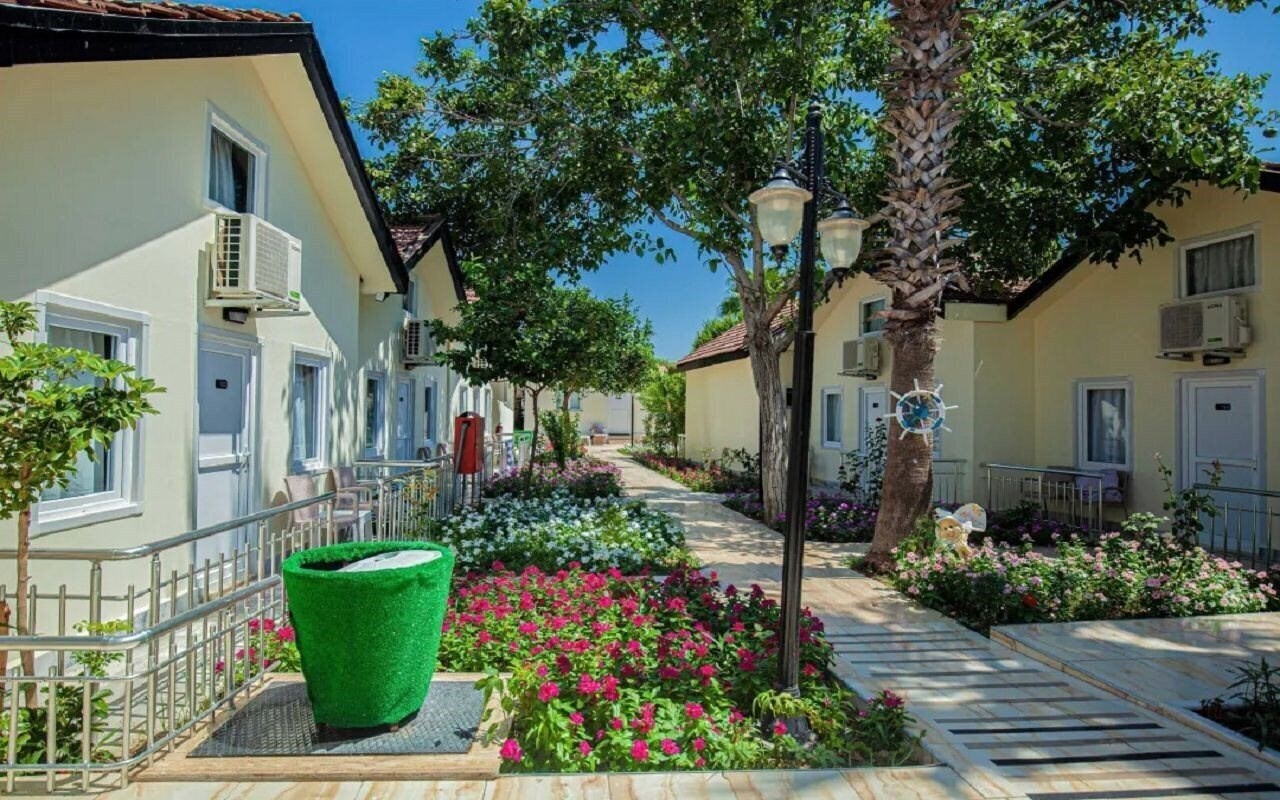 Отель Kale Beach Hotel 3*