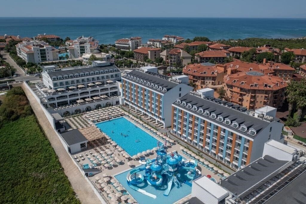 Отель Arcanus Trendline Resort 5*
