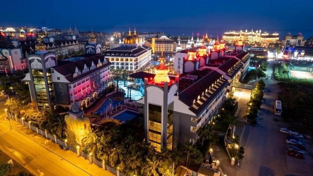 Фотография Well Palace Side (ex. Side Crown Charm Palace Hotel) 5*