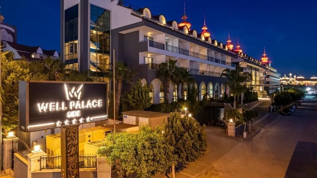 Отель Well Palace Side (ex. Side Crown Charm Palace Hotel) 5*