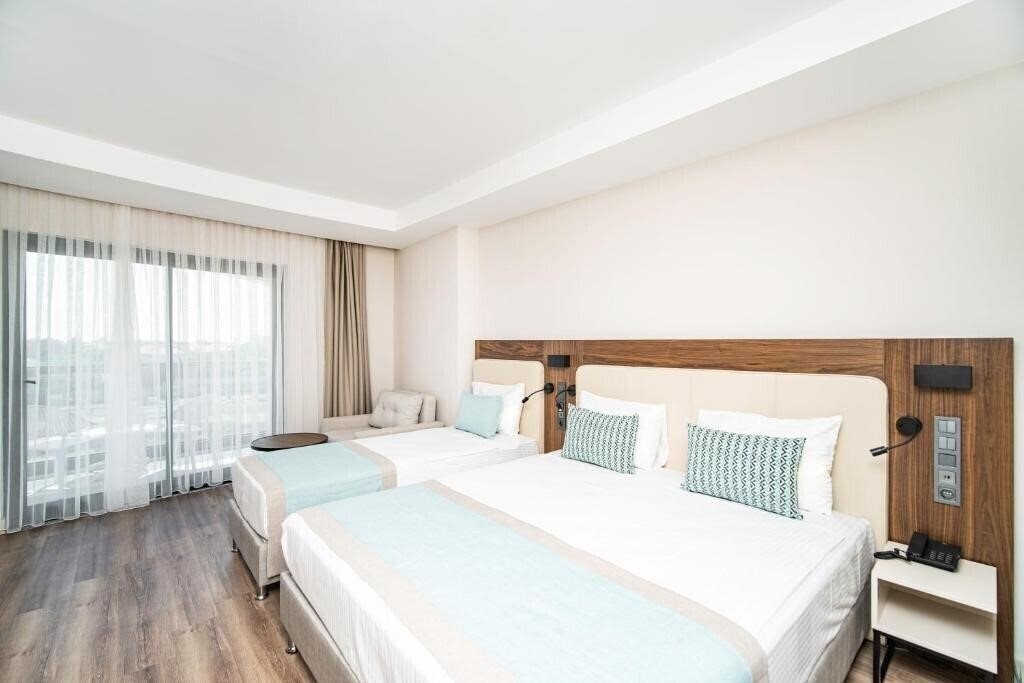 Фотография Side Moon Palace 5*