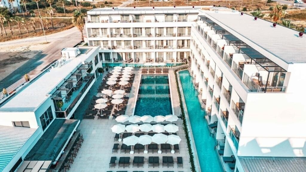 Отель Victoria Princess Hotel 4*