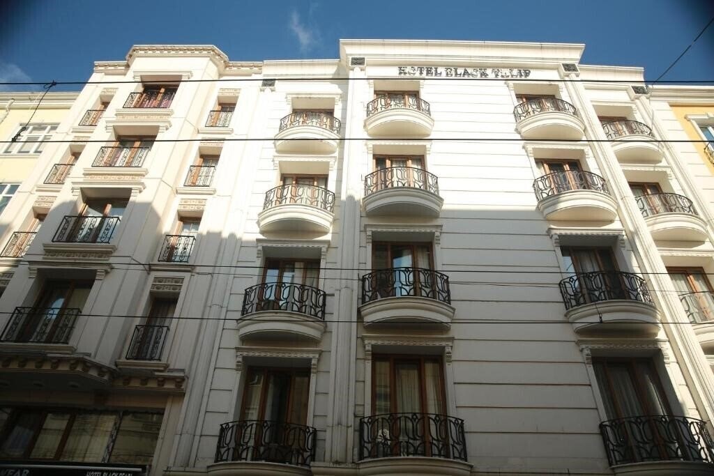 Отель Hotel Black Tulip (ex. Black Tulip Hotel) 4*