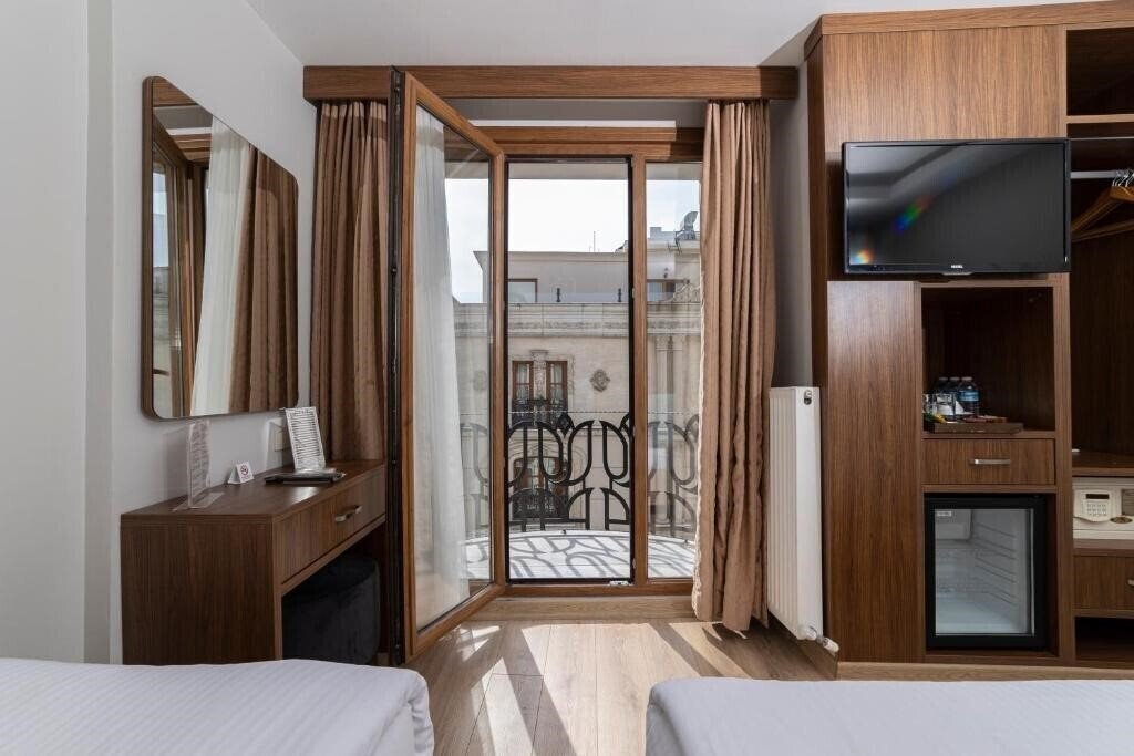 Картинка Hotel Black Tulip (ex. Black Tulip Hotel) 4*