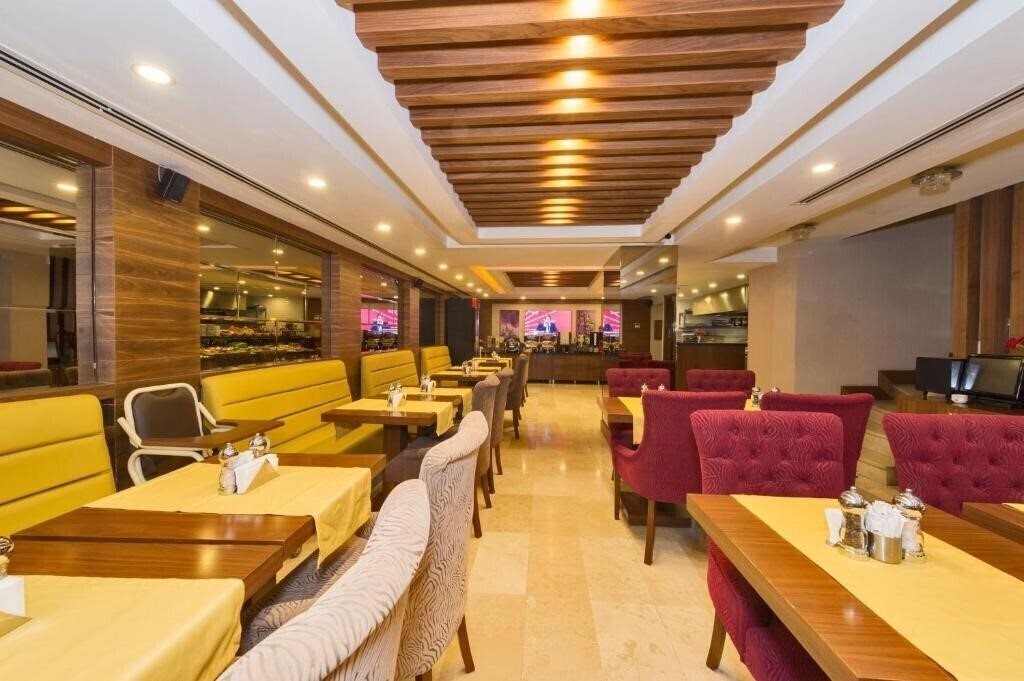 Фотография Darkmen Hotel 4*