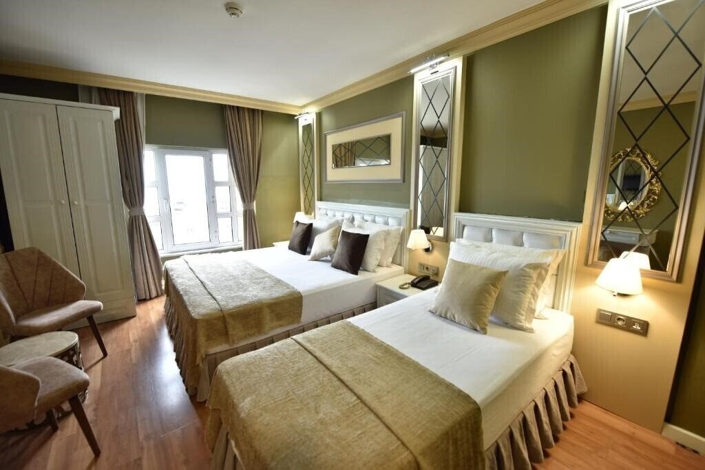Отель Sunlight Hotel 3*