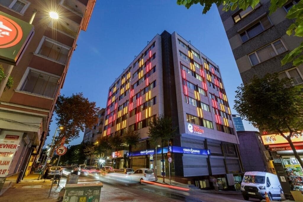 Отель Ramada Encore by Wyndham Istanbul Sisli 4*