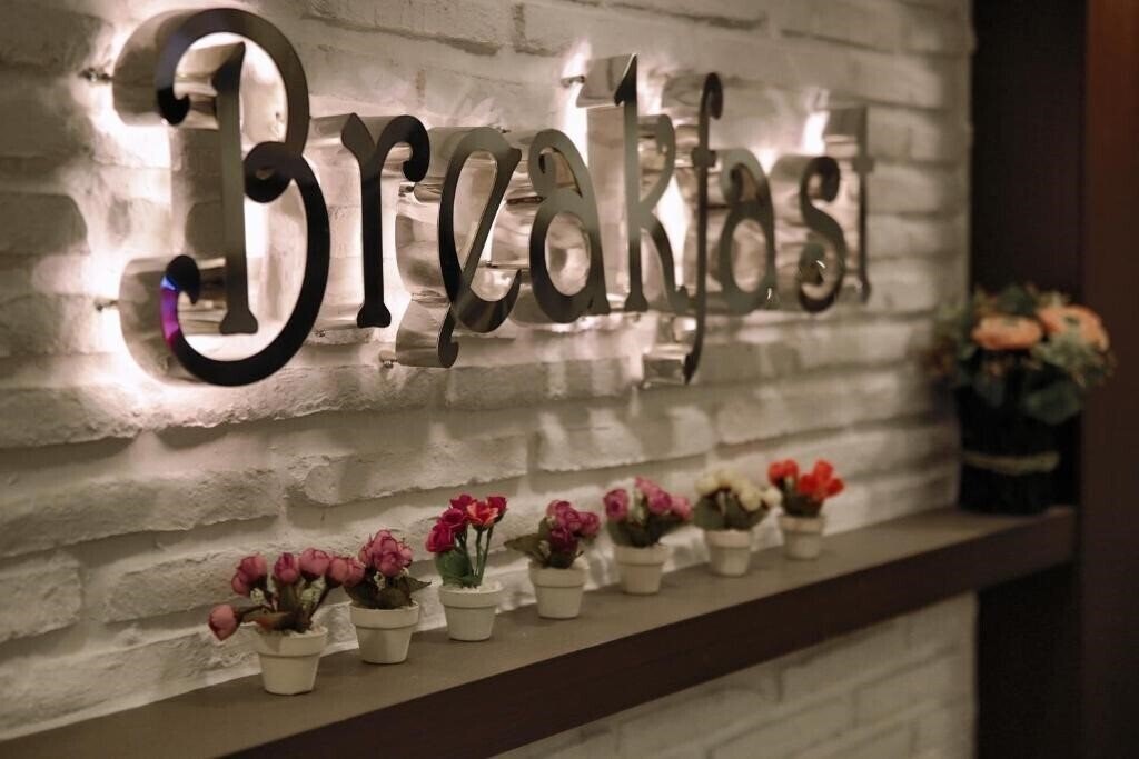 Фотография Just Inn Hotel Boutique 1*