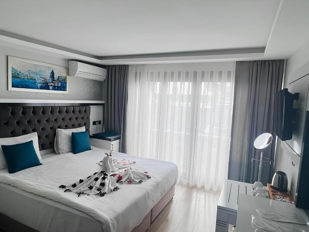 Отель Maritime Hotel Istanbul 2*