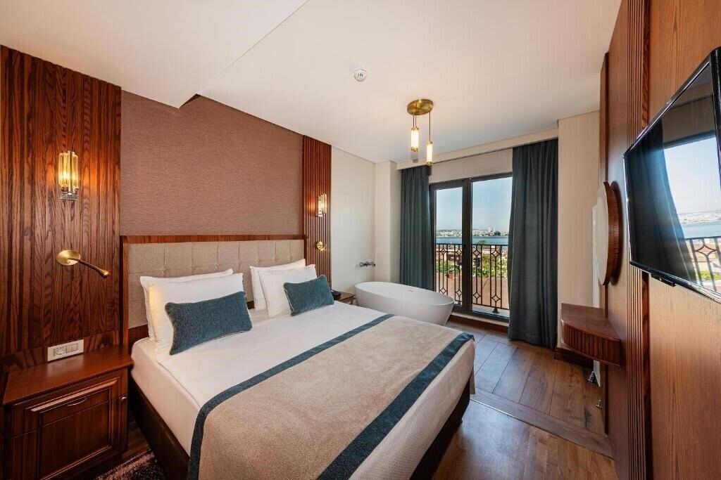 Фотография Triton Hotel (ex. Azade Hotel, Best Western Obelisk) 4*