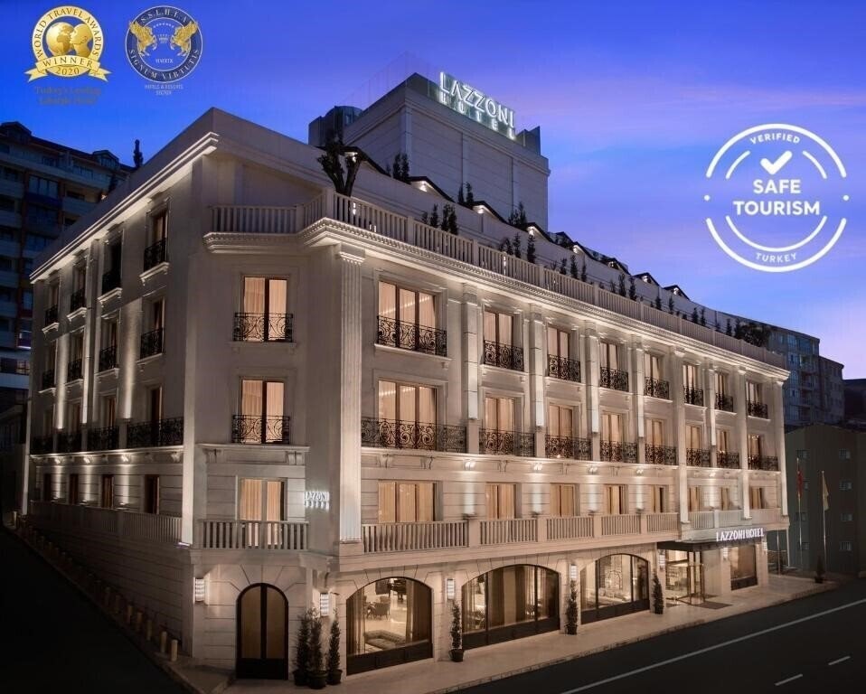 Отель Lazzoni Hotel 5*