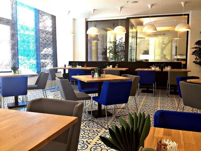 Фото Tempo Suites Airport 4*