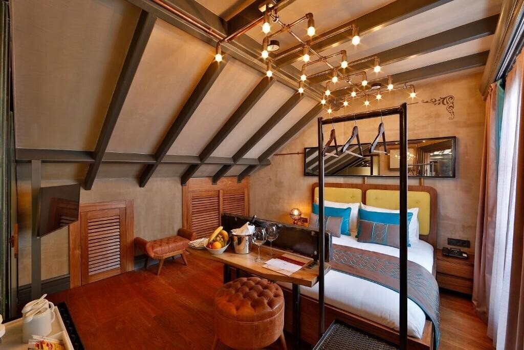 Отель Sanat Hotel Pera 3*