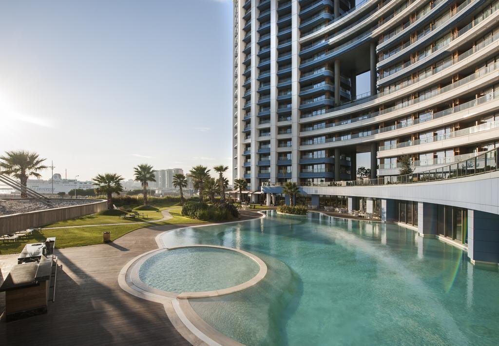 Фото Radisson Blu Istanbul Ottomare (ex. Radisson Blue Atakoy) 5*