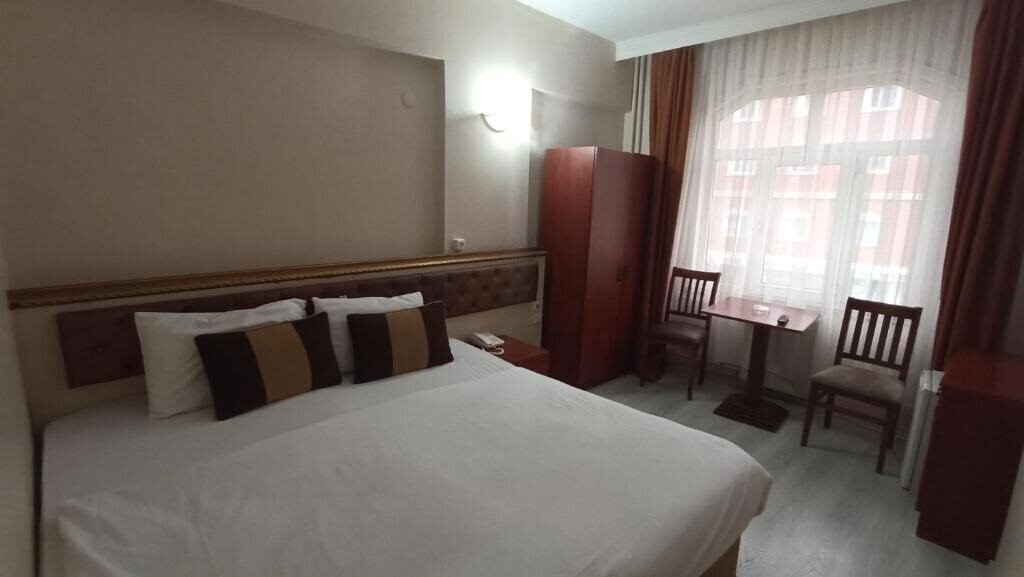 Отель Sabena 3*