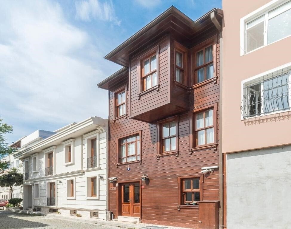 Отель Lalinn Hotel 3*