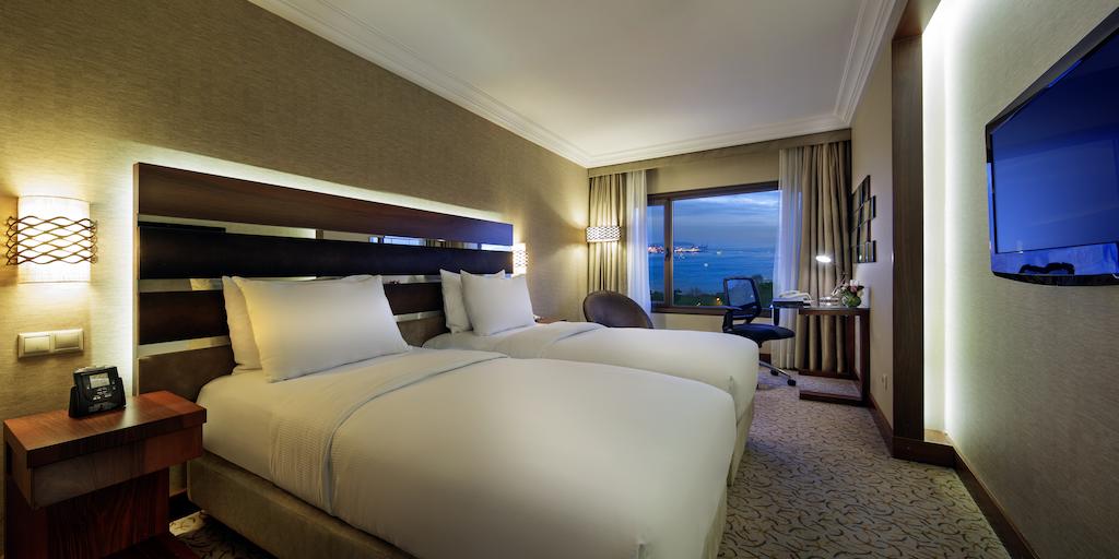 Фото Hilton Parksa Istanbul 4*