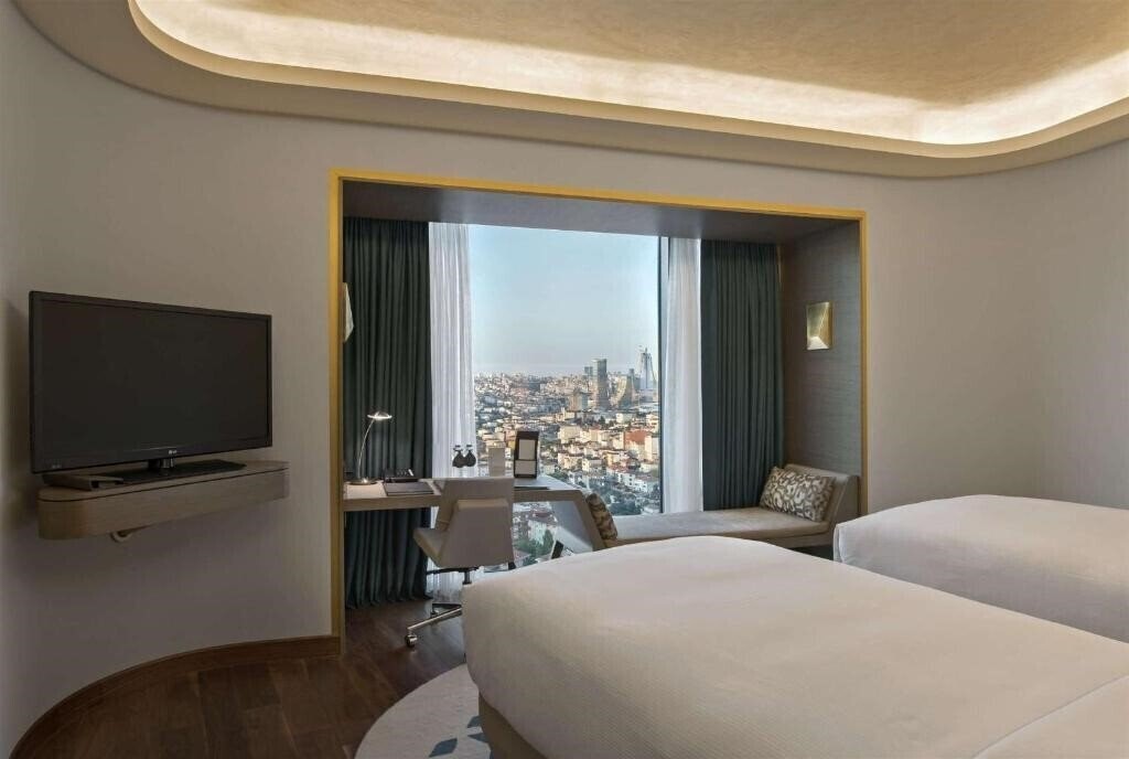 Картинка Hilton Istanbul Kozyatagi 5*