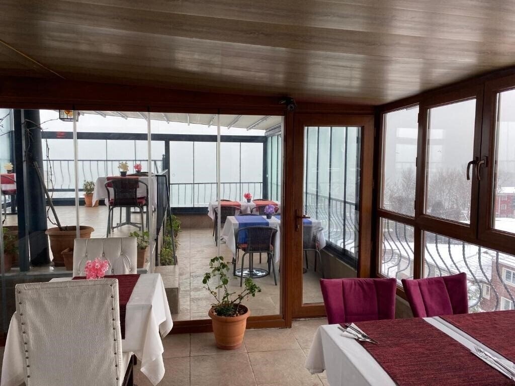 Фотография Spinel Hotel 3*