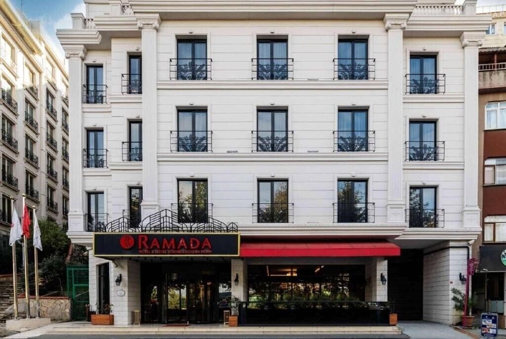 Фото Ramada by Wyndham Istanbul Golden Horn 4*