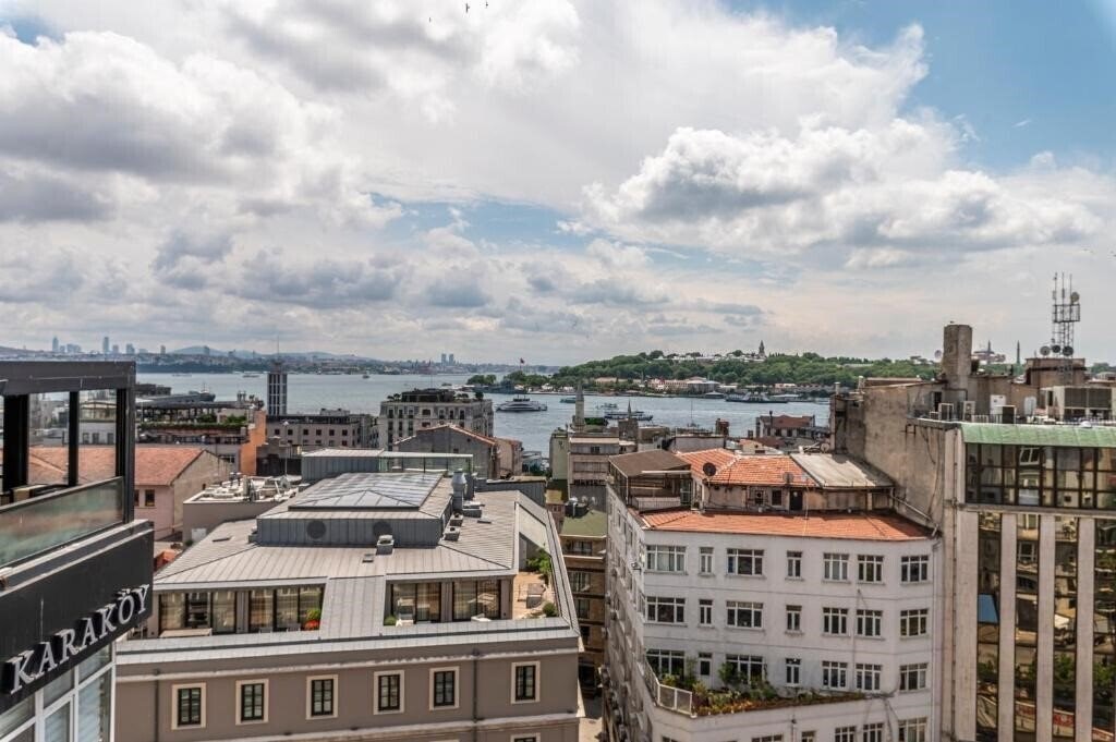 Изображение Karakoy Aparts Hotel & Suites 3*