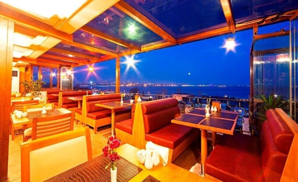 Фотография Azade Suites 3*