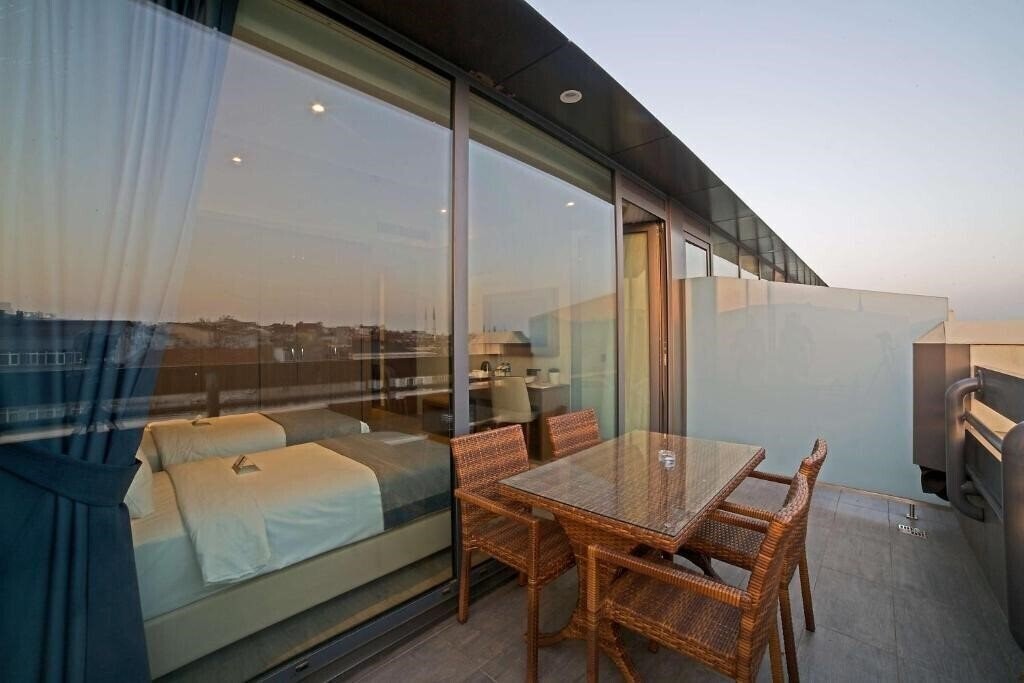 Фотография Ramada by Wyndham Istanbul Old City (ex. Ramada Old City, Ramada Istanbul Old City) 4*