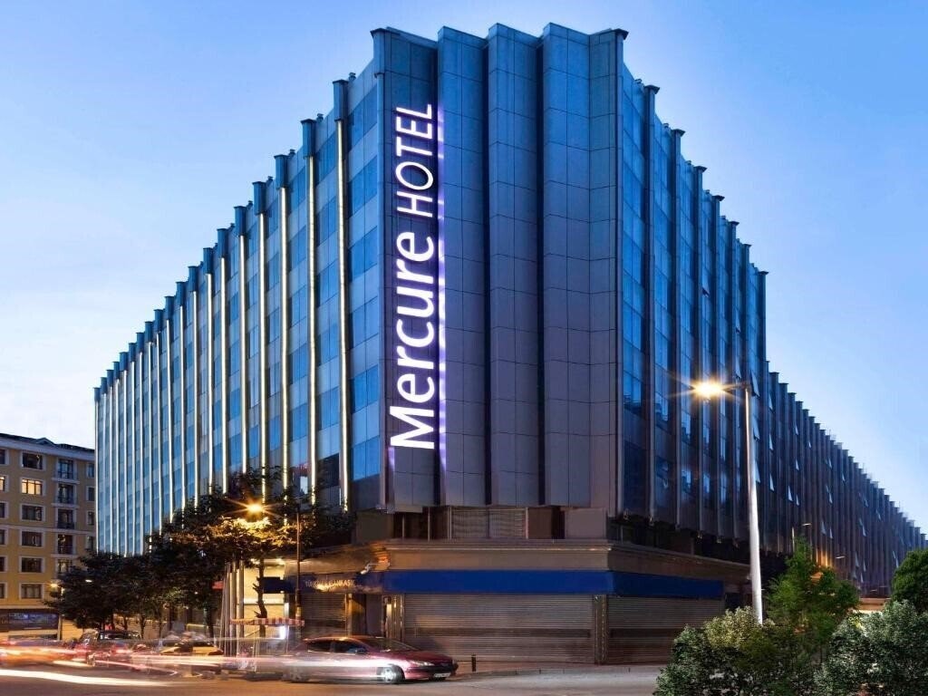Отель Mercure Istanbul Bomonti 5*