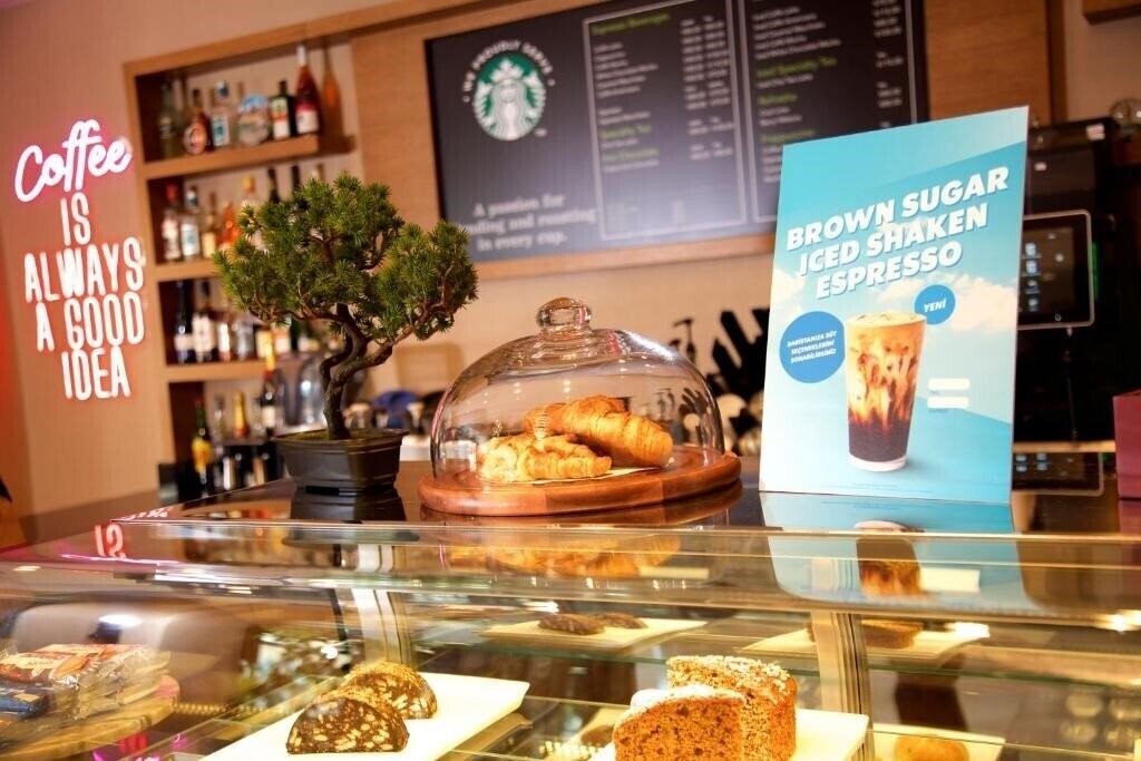 Картинка Ramada Istanbul Taksim Hotel (ex. Ex. The Madison) 4*