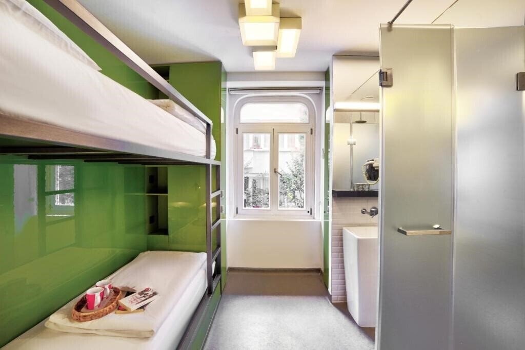 Фотография Wabi Hostels (ex. Bunk Taksim) 2*