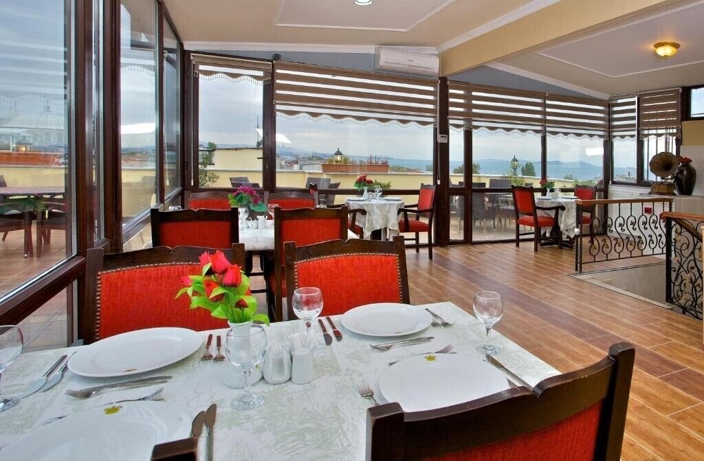 Изображение Amber Hotel (ex. Amber Hotel & SPA, Amber Inn Hotel, Best Western Amber, Amber Hotel Istanbul) 4*