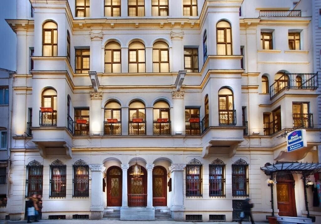 Отель Amber Hotel (ex. Amber Hotel & SPA, Amber Inn Hotel, Best Western Amber, Amber Hotel Istanbul) 4*