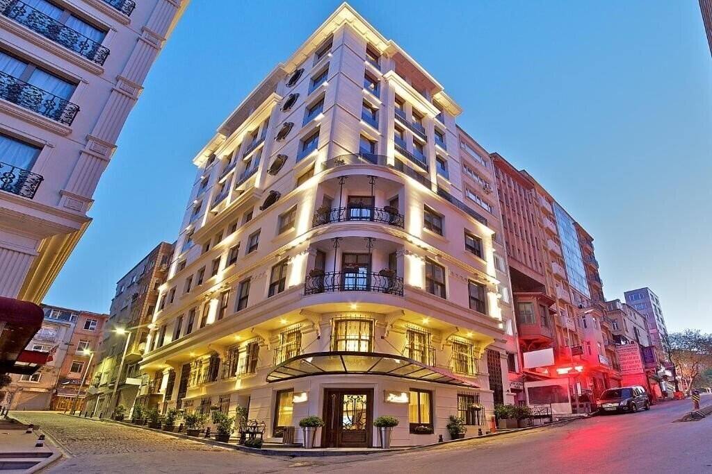 Отель Adelmar Hotel 4*