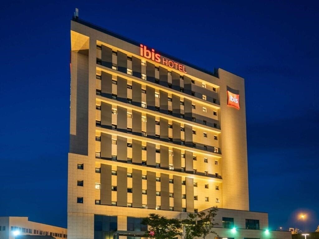 Отель Ibis Istanbul Tuzla Hotel 3*
