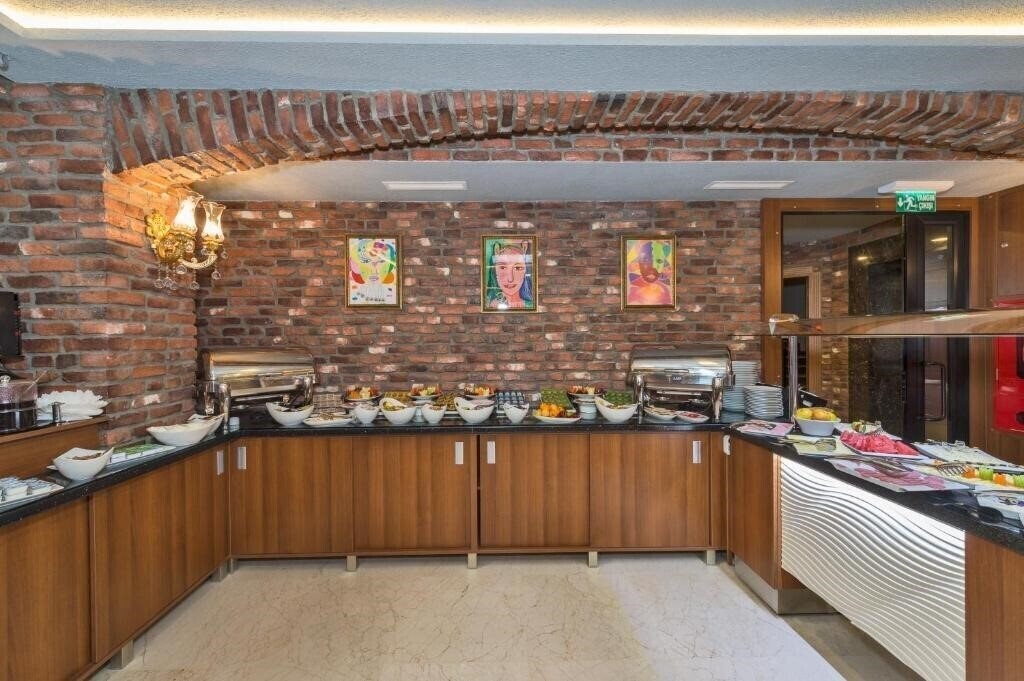 Фото Aprilis Gold Hotel 4*