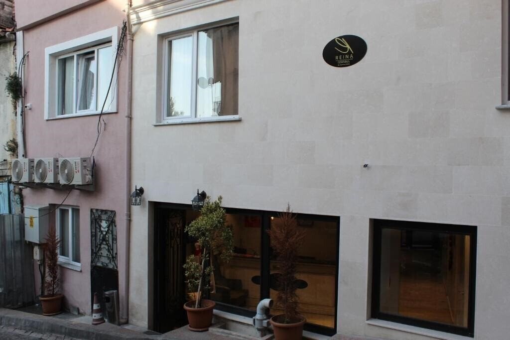 Изображение The Reina Hotel 3*