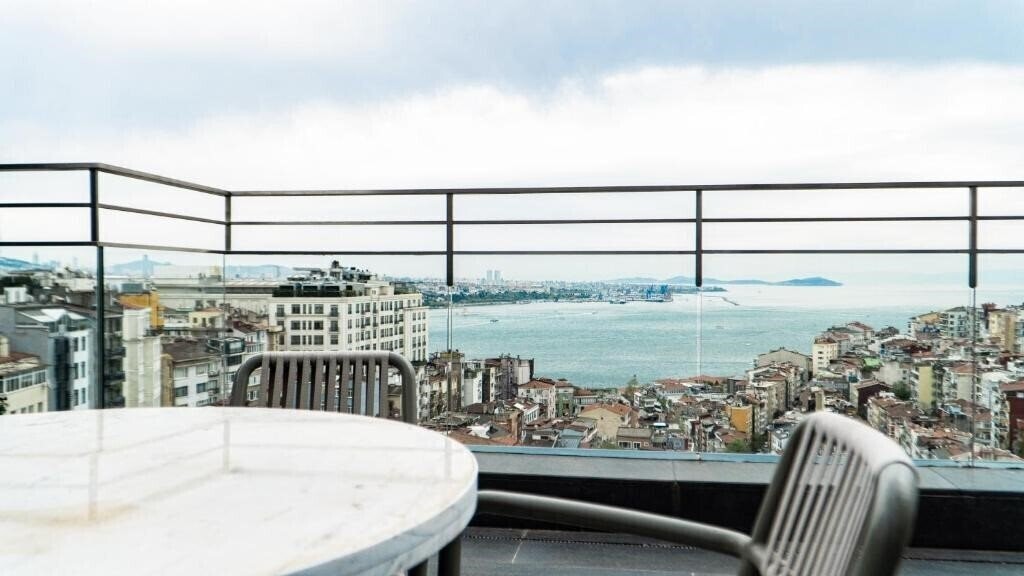 Фотография Sofitel Istanbul Taksim 5*