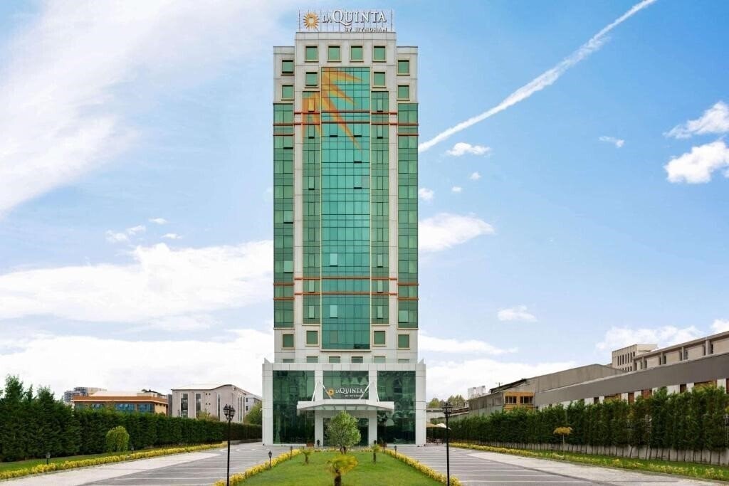 Фотография La Quinta By Wyndham Istanbul Gunesli 5*