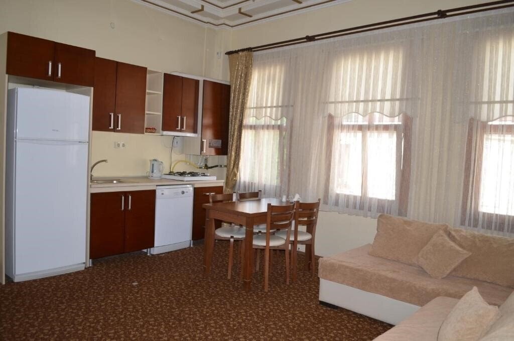 Фотография Blue Eye Suites 3*